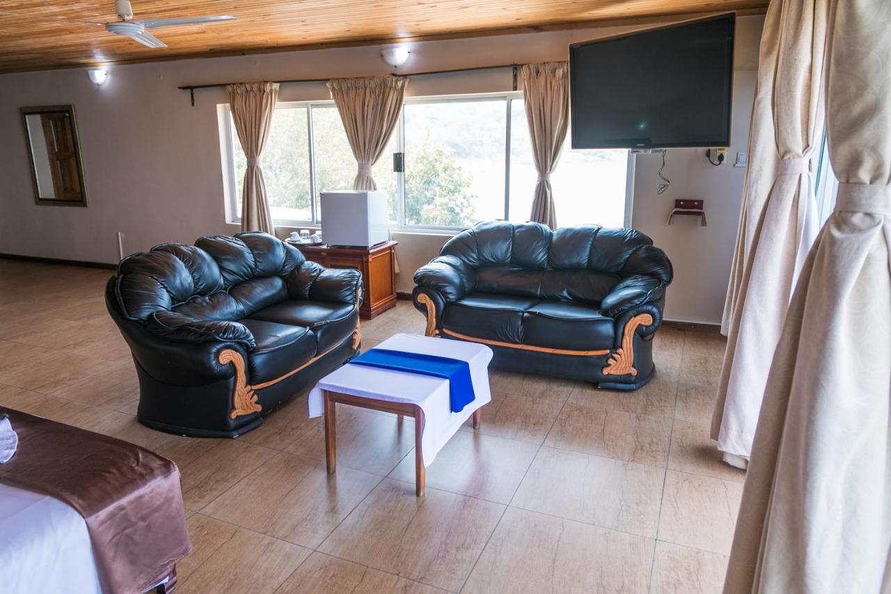 Lake Safari Lodge Сиавонга Экстерьер фото