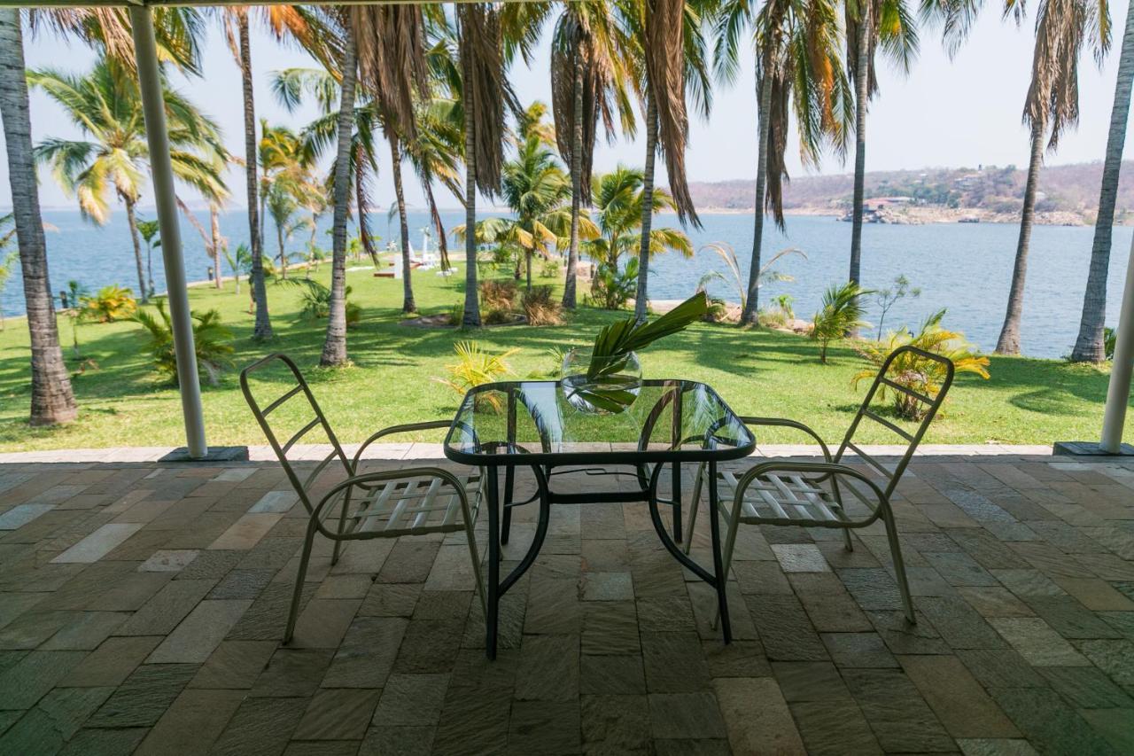 Lake Safari Lodge Сиавонга Экстерьер фото