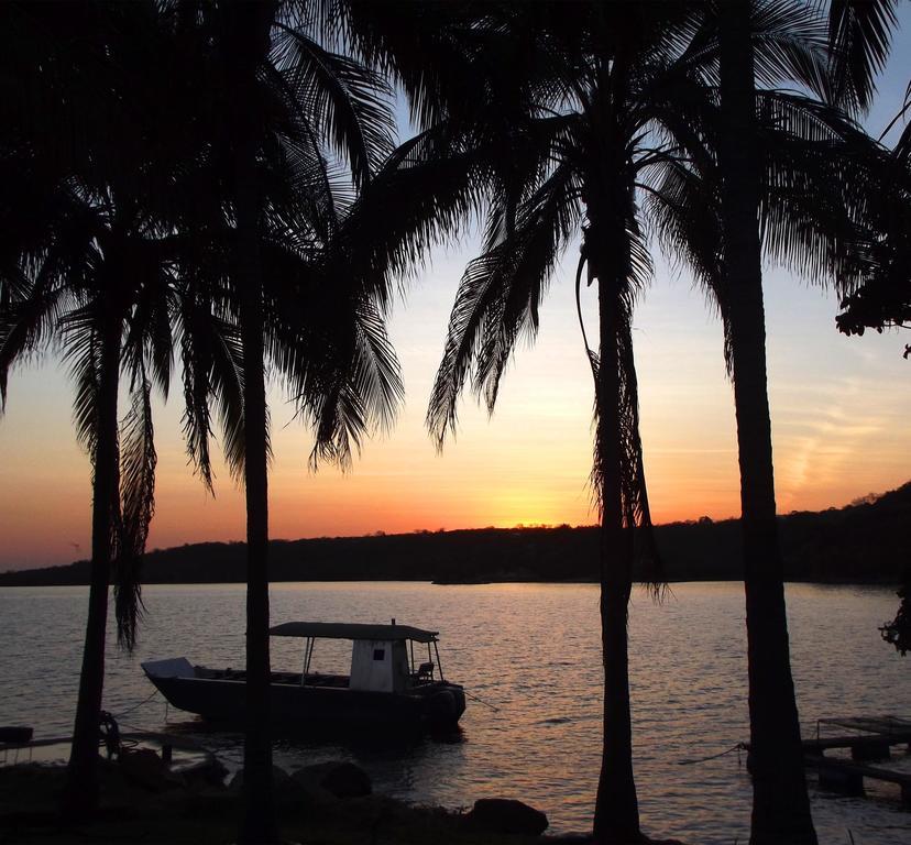 Lake Safari Lodge Сиавонга Экстерьер фото