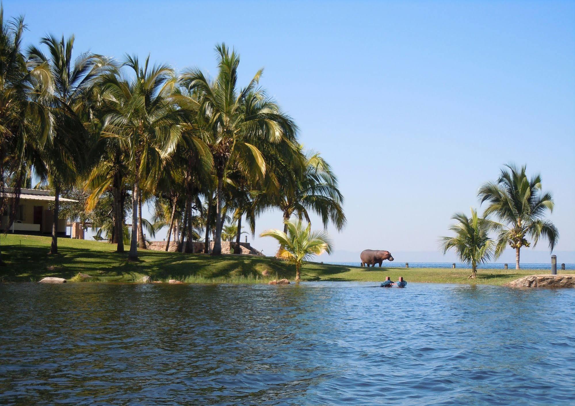 Lake Safari Lodge Сиавонга Экстерьер фото