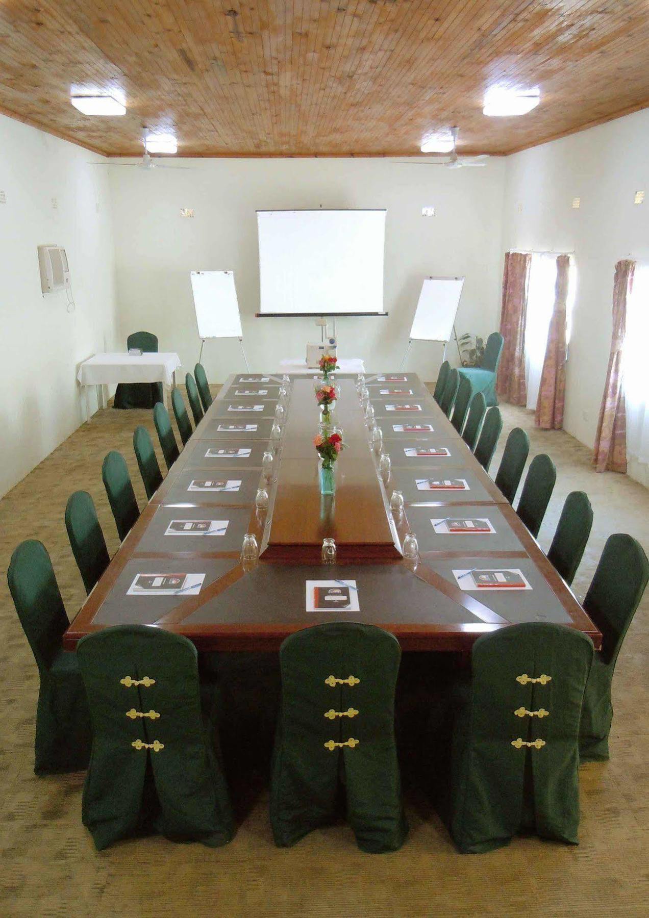Lake Safari Lodge Сиавонга Экстерьер фото